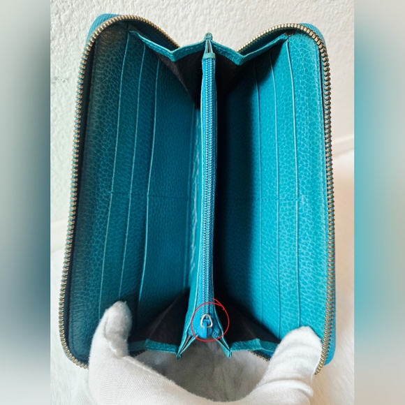 Gucci Teal Leather Wallet - Picture 12 of 16